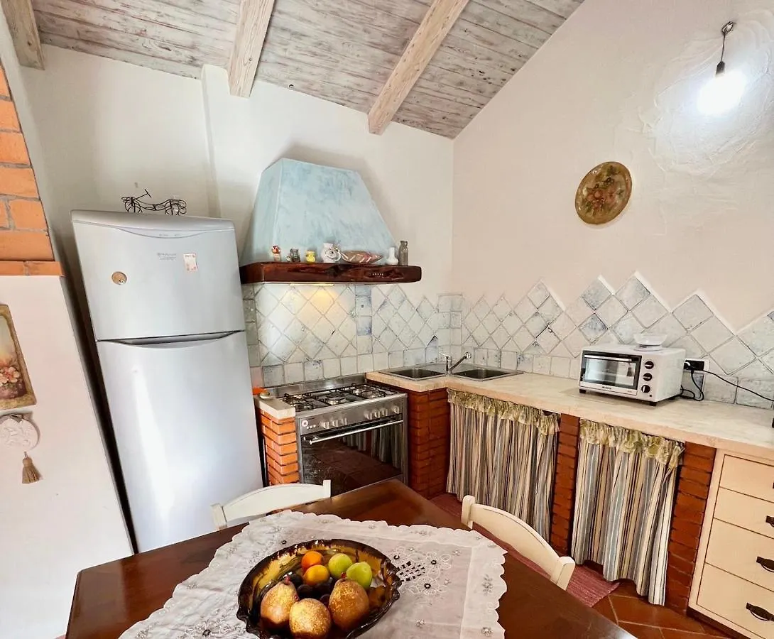 Villa Iss Travel, Li Funnesi House - With Private Garden, Air-Condition And Two Bathrooms San Teodoro  Italy