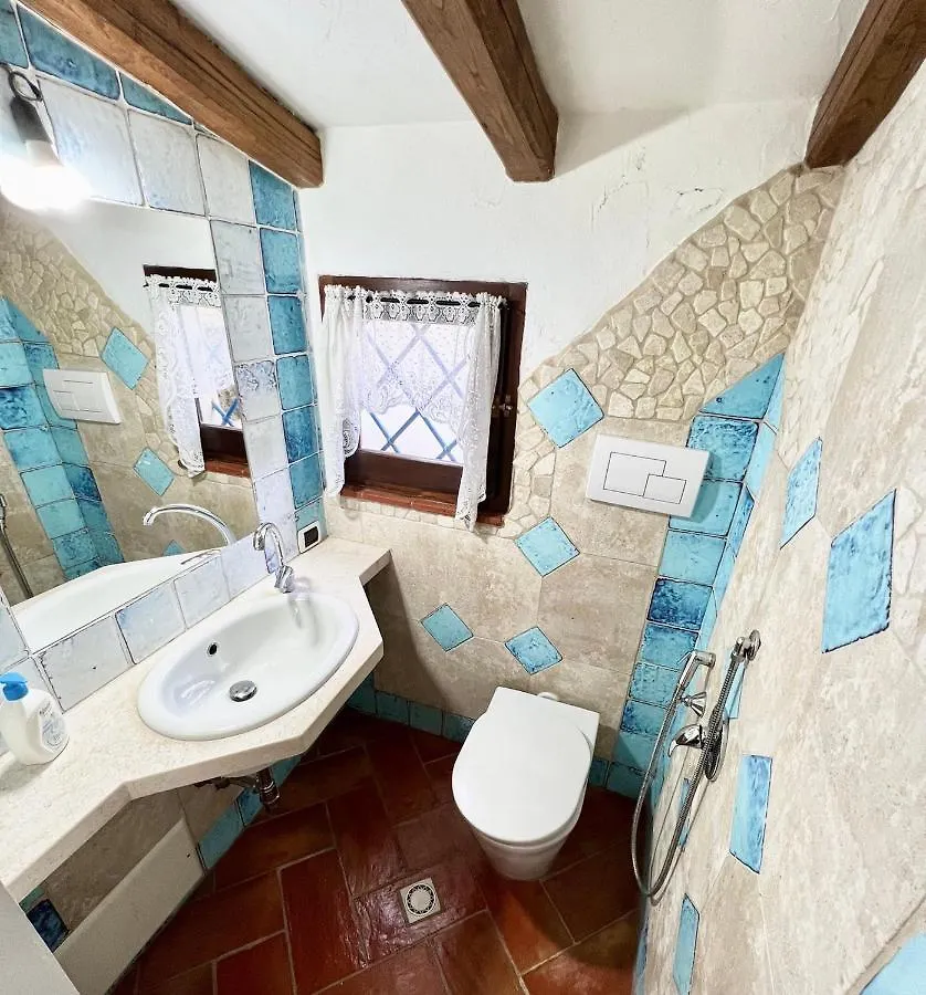 Iss Travel, Li Funnesi House - With Private Garden, Air-Condition And Two Bathrooms San Teodoro